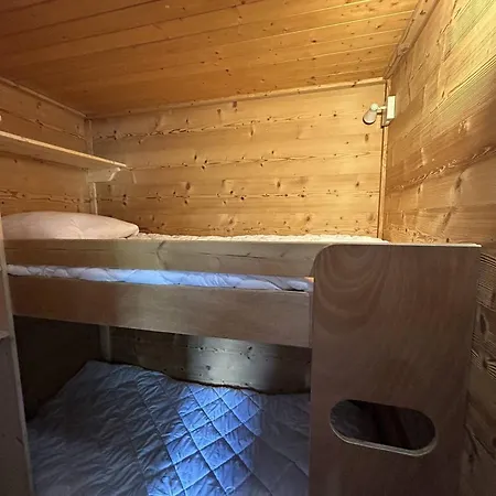 Meribel - 2 Pieces, Cabine, Balcon Sud, Casier A Skis - Fr-1-355-266 * Les Allues